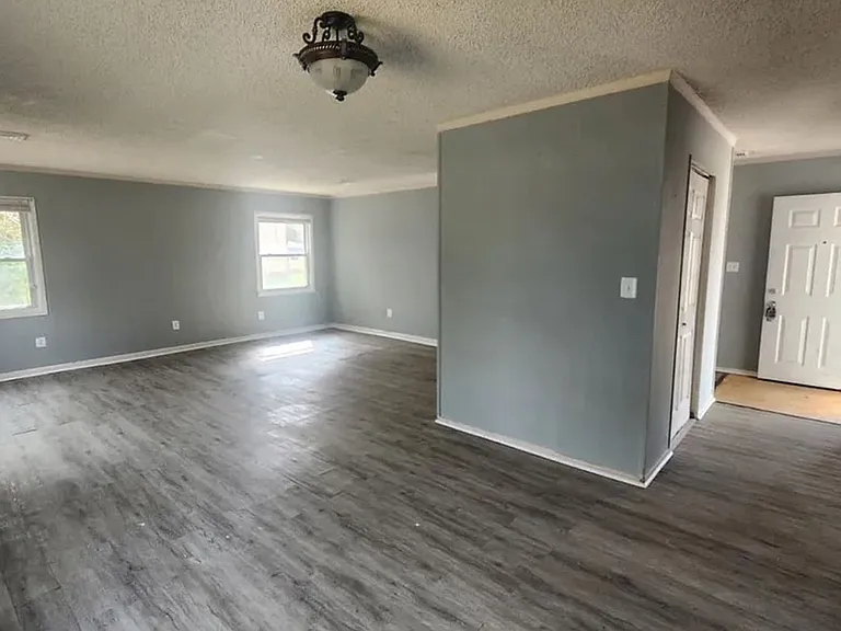 43 Princeton Ln — Photo 3