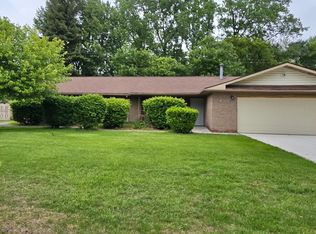 34252 Hathaway St, Livonia, MI 48150