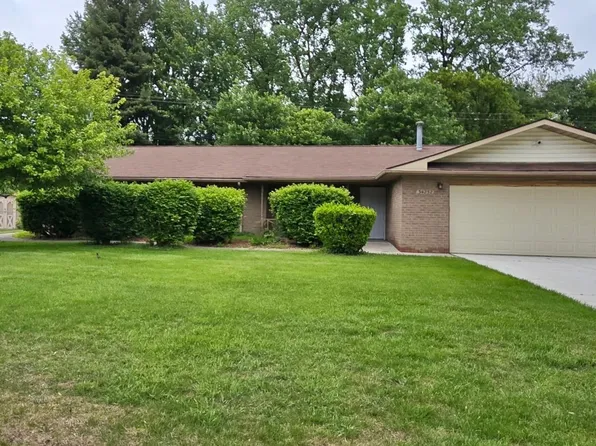 34252 Hathaway St, Livonia, MI 48150