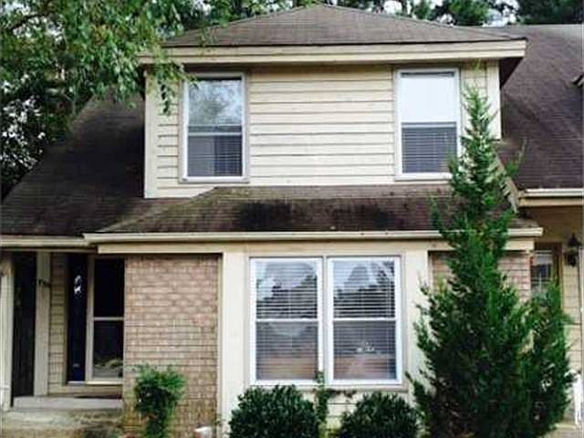 1st image of 730 S Lake Cir