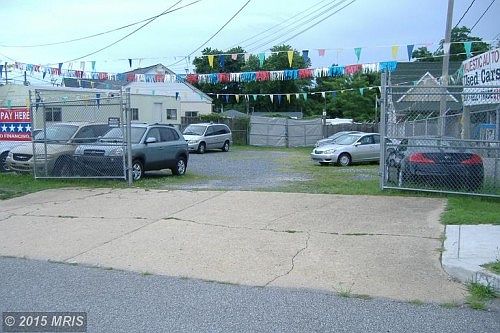 2nd image of 124 Mountain Rd