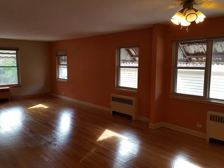 3044 W Addison St #2-B — Photo 5