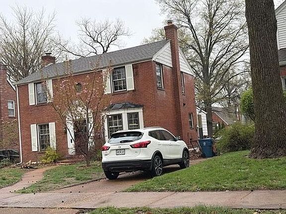 2nd image of 8435 Roanoke Dr