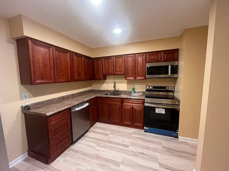 G3 Avon Dr — Photo 7