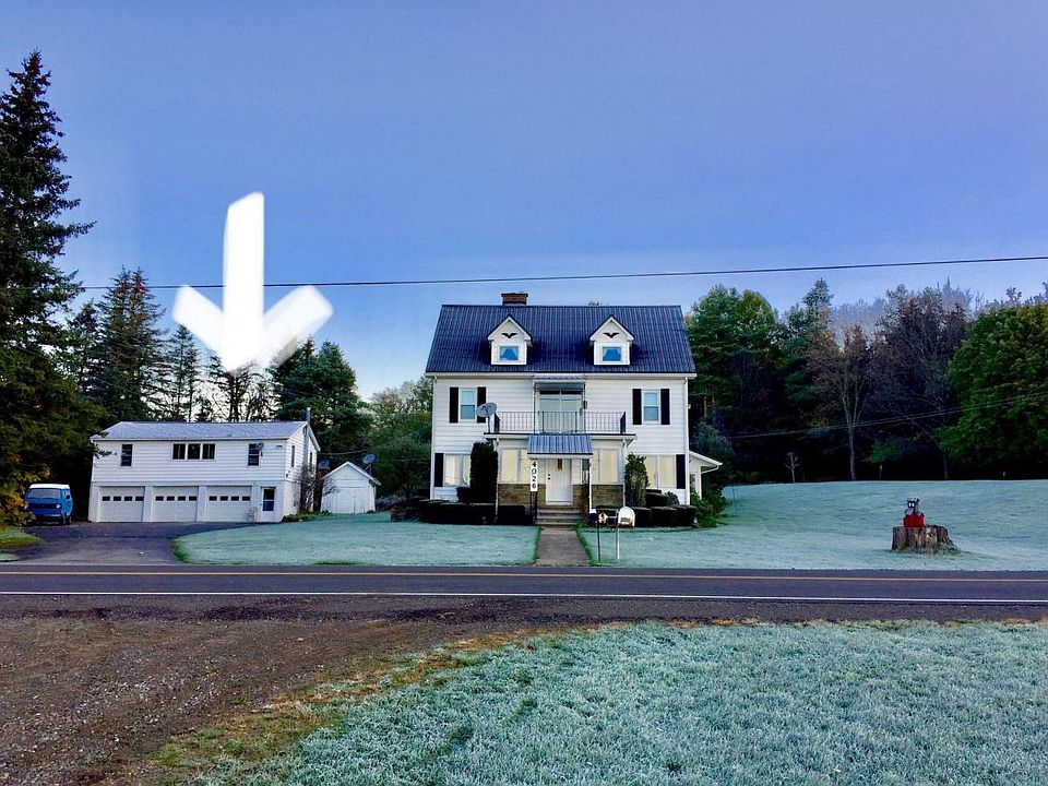 Apartment is above the garage
