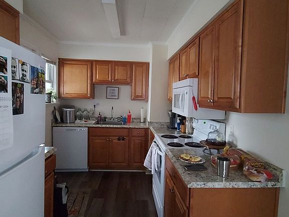 5th image of 3100 Woodrow St