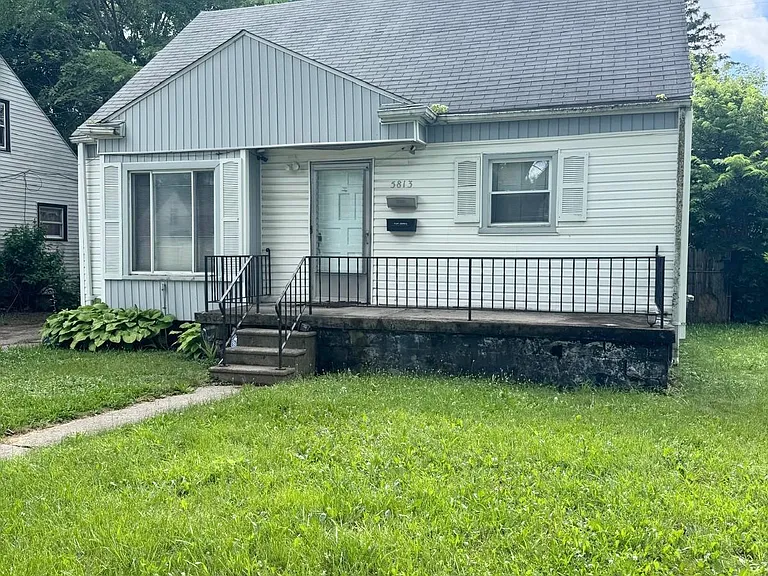 5813 Edwards Ave — Photo 13