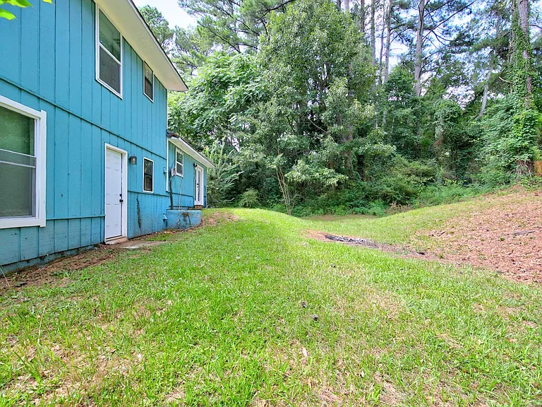 2136 Sara Ashley Way — Photo 12