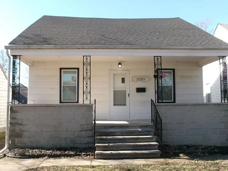 15195 Aubrey — Photo 1