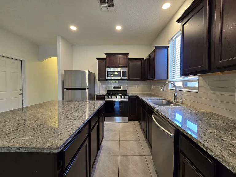 5328 Camino Del Griego — Photo 2