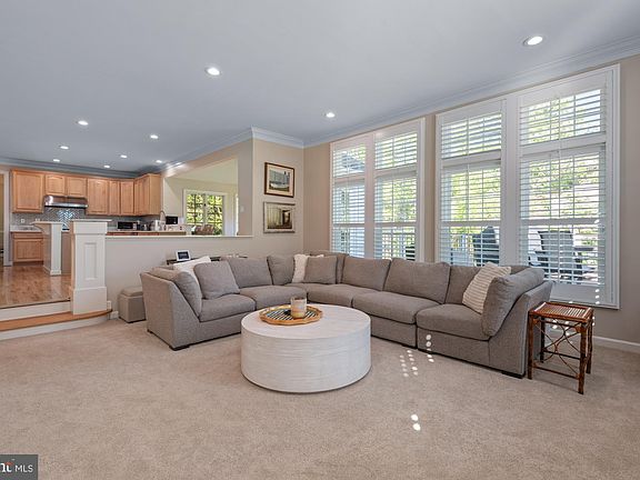 5th image of 4408 Winding Oak Dr