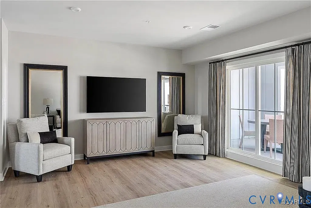 3 bed, 2.5 bath, 2756 sqft, $2,550 — Photo 4