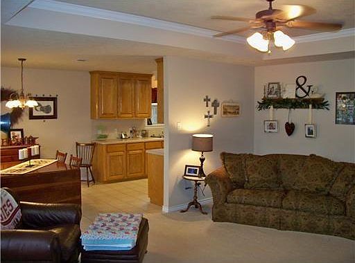 3708 Ardenne Living/Dining