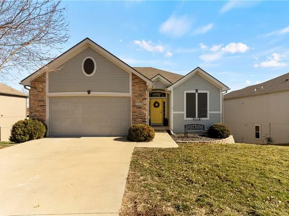 2238 NE 24th St, Blue Springs, MO 64029