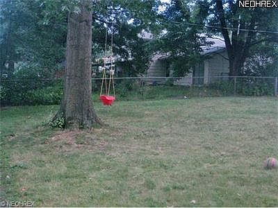 3rd image of 1422 Shaffer Dr