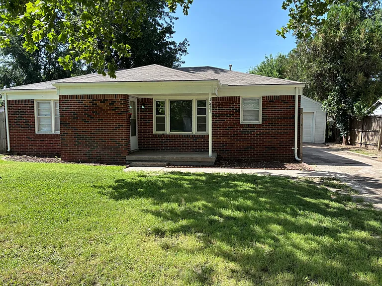 1531 E Crowley St #1531 — Photo 1