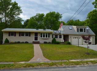 8 Quaker Cir, Pembroke, MA 02359