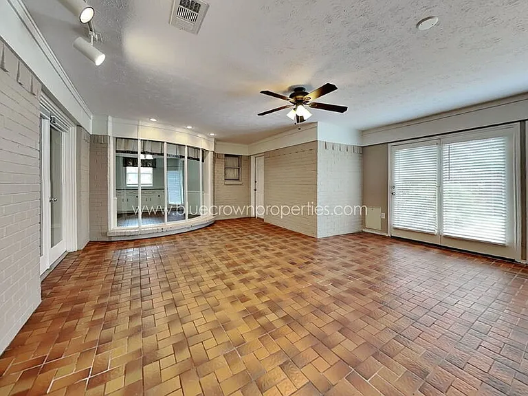 1804 Mercedes Pl — Photo 31