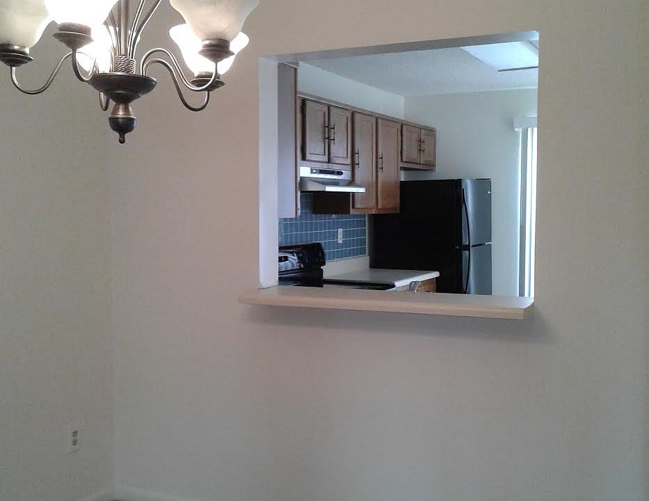 1st image of 5044 Glenwood Way