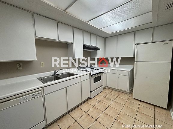 2nd image of 4780 Towering Oaks Dr APT 1