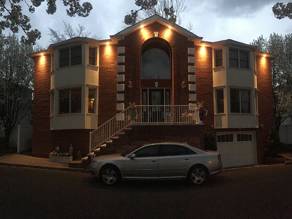 1st image of 26 Dawn Ct