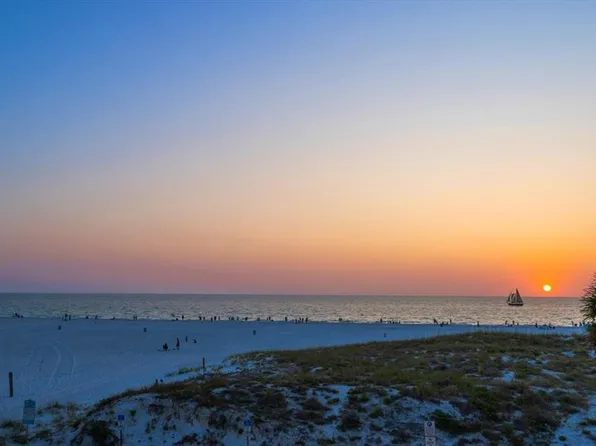 15 Avalon St #301, Clearwater, FL 33767