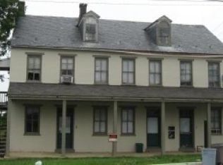 1 Blue Rock Rd, Millersville, PA 17551