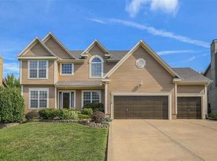 22110 W 52nd St, Shawnee, KS 66226