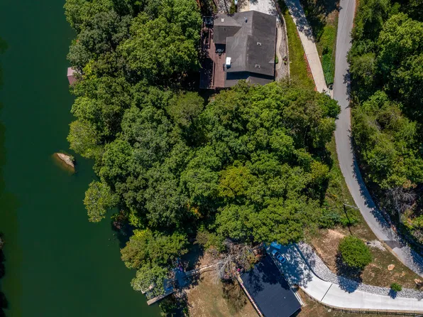 649 Cliffs Edge Rd, East Bernstadt, KY 40729