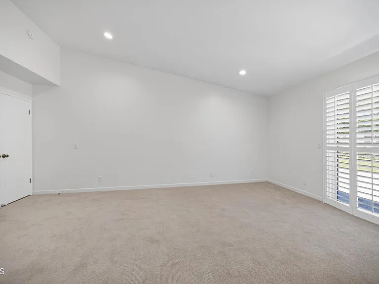 1502 Briarglen Ave — Photo 30