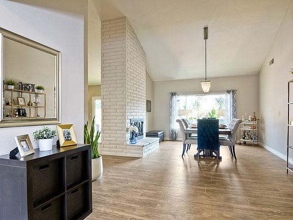 5th image of 12198 Loire Ct