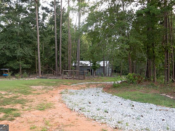 5th image of 801 Glass Bridge Rd