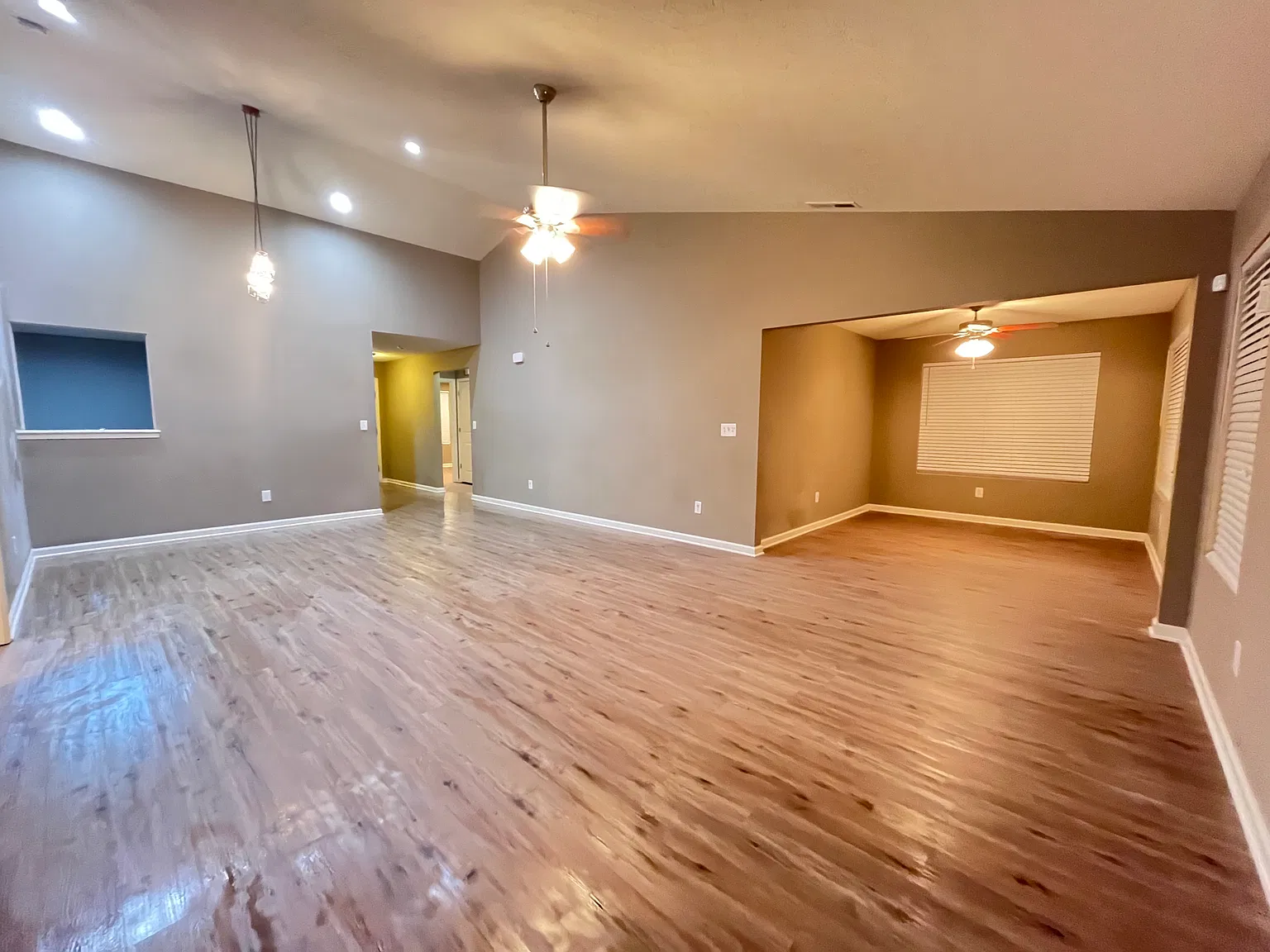 3 bed, 1616 sqft, $2,100 — Photo 4