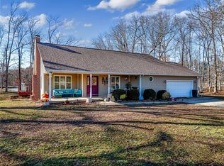 347 N 1200th St, Mason, IL 62443