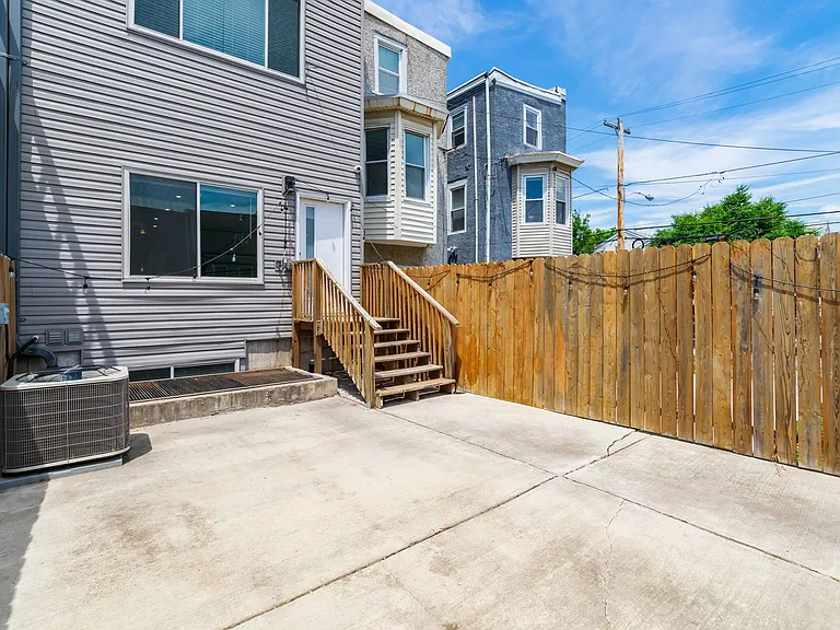 1755 N Marshall Street — Photo 14