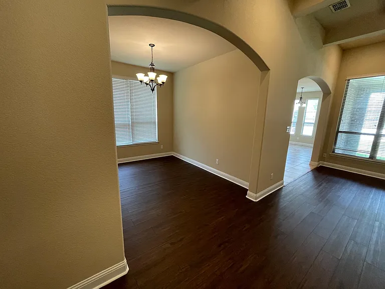 4052 Angelina Dr — Photo 12