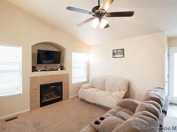 3rd image of 1402 Symons St