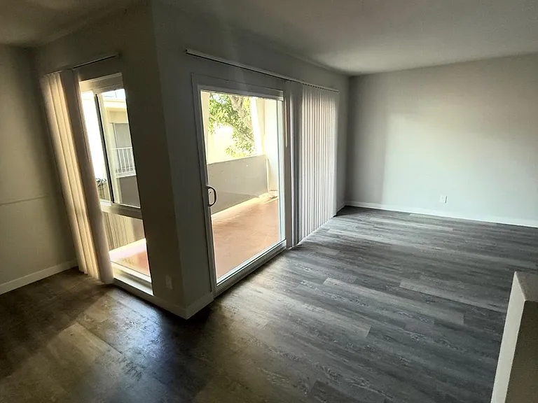 8640 N Petit Ave #124 — Photo 5