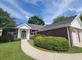 14 Lakes Blvd, Starkville, MS 39759