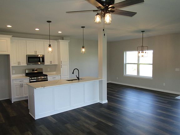 5th image of 3929-3931 Tanglewood Pl