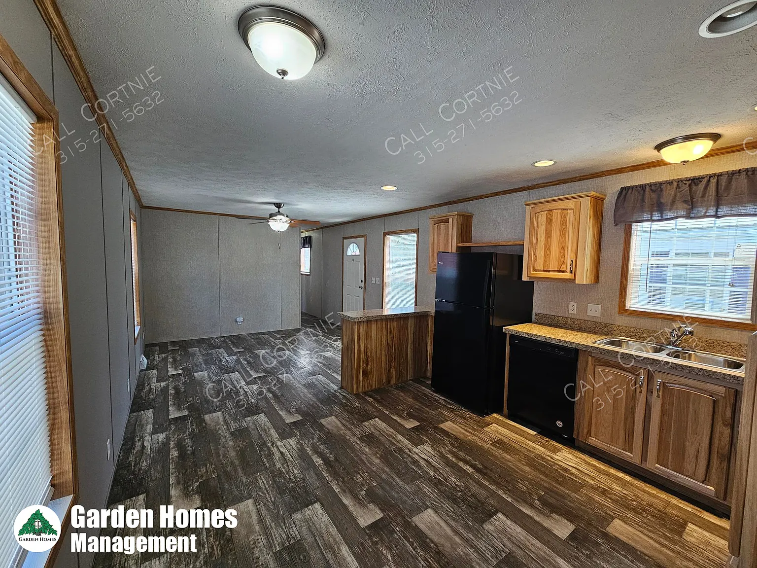 3 bed, 1.5 bath, 924 sqft, $1,385 — Photo 2