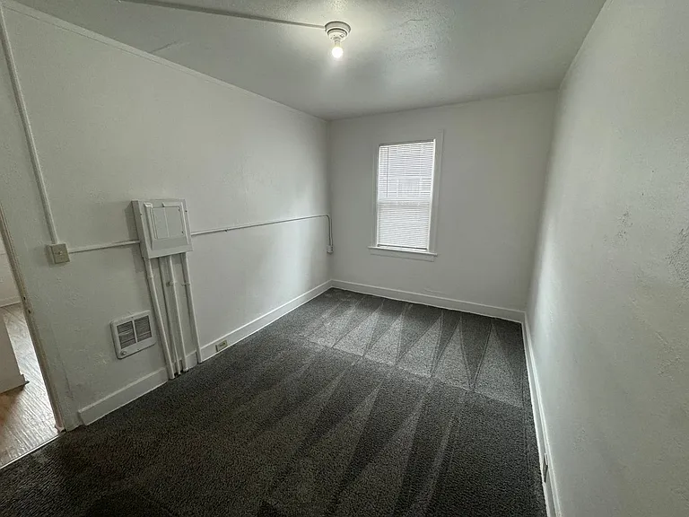 Convenient Community in Hillyard - 3018 E Everett Ave — Photo 12