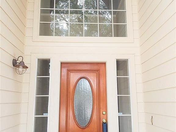 3rd image of 21315 Ocean Park Ln