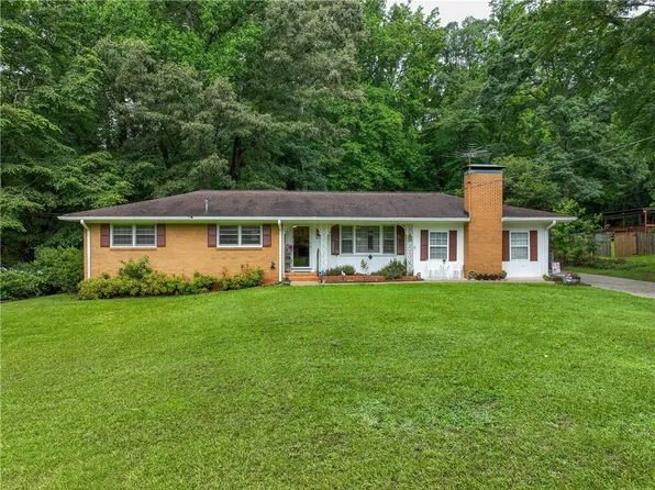 867 Sinyard Rd, Lithia Springs, GA 30122