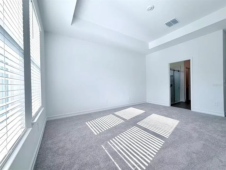1307 Broward Dr — Photo 24
