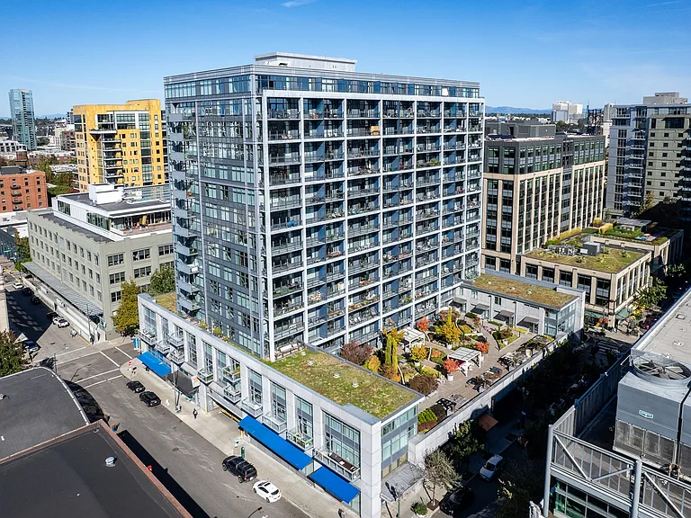 The Louisa Apartments — Photo 23