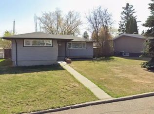 9135 142nd St NW #1A, Edmonton, AB T5R 0M8