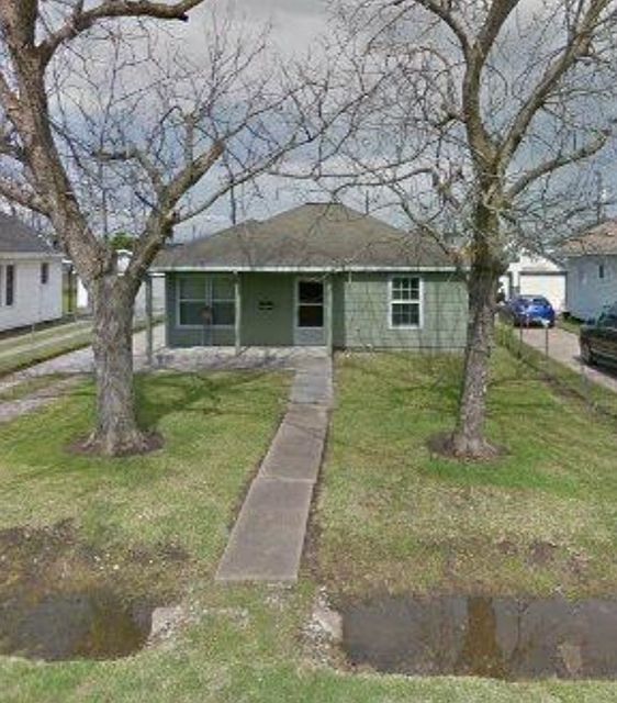 1st image of 2327 15th St