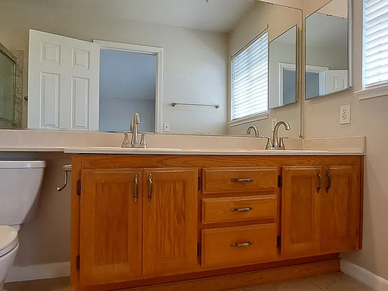 320 Stamper Cir — Photo 23