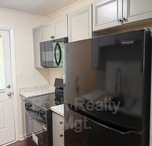 3517 Old Battleground Rd — Photo 4